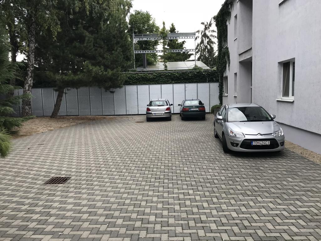 Batavya Penzion Topoľčany Exterior foto