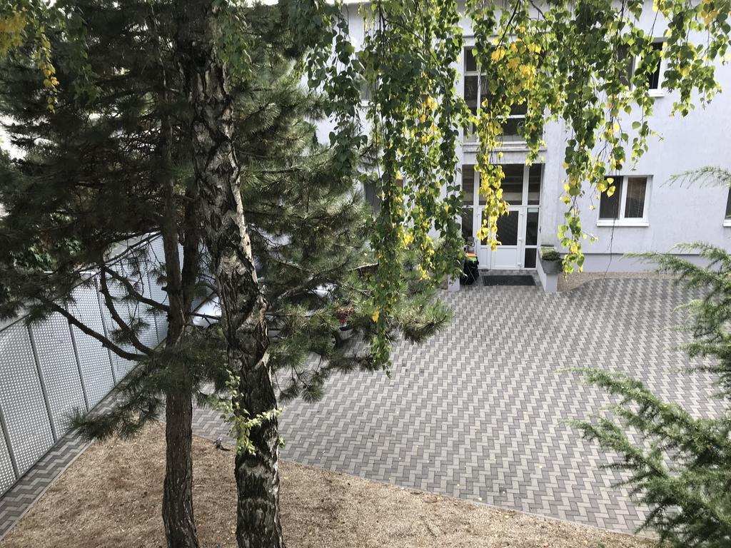 Batavya Penzion Topoľčany Exterior foto